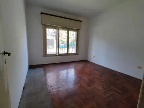 Casa en Venta en Bernal, USD 85.000
