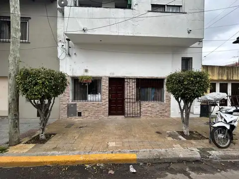 AMPLIO PH 3 AMBIENTES PLANTA BAJA FRENTE SIN EXPENSAS