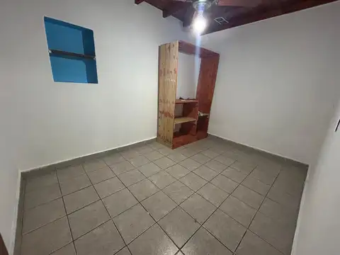 Depto Tipo Casa en Alquiler en Munro, $ 990.000