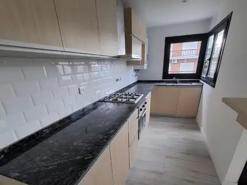 Departamento en Venta en Plaza Mitre, USD 130.000