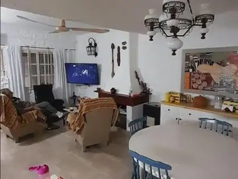 Casa en venta - 2 Dormitorios 1 Baño 1 Cochera - 400Mts2 - Punta Lara