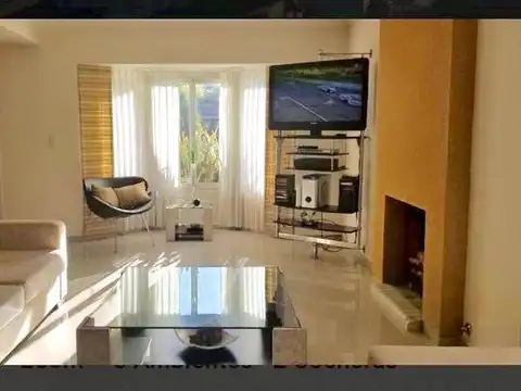 Casa 6 ambientes con 3 baños