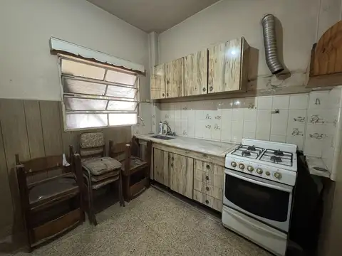 Depto Tipo Casa en Venta 50 años