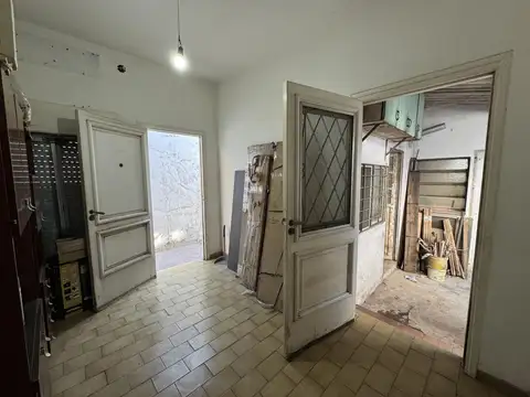 Depto Tipo Casa en Venta 50 años