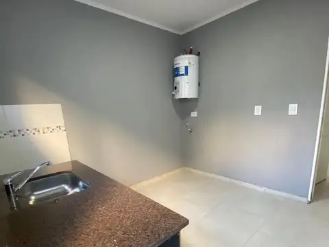 Casa en Alquiler en Los Polvorines, $ 800.000