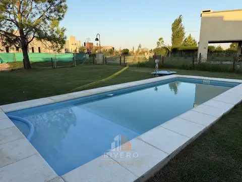 Venta Casa Oportunidad 3 habitaciones Piscina Horizontes al Sur 15500