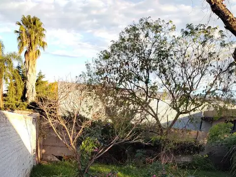 VENTA CASA INTERNA DOS DORMITORIOS - CENTRO, PÉREZ