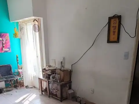 Hipólito Vieytes 100