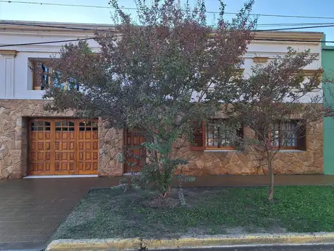 CASA EN VENTA EN JEPPENER