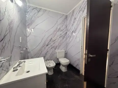 VENTA/ DEPTO/ 3DORM/ MICROCENTRO/ SERVICIOS