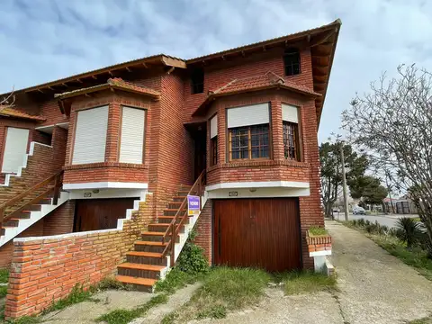 Triplex al frente de 3 ambientes, Mar del Tuyú