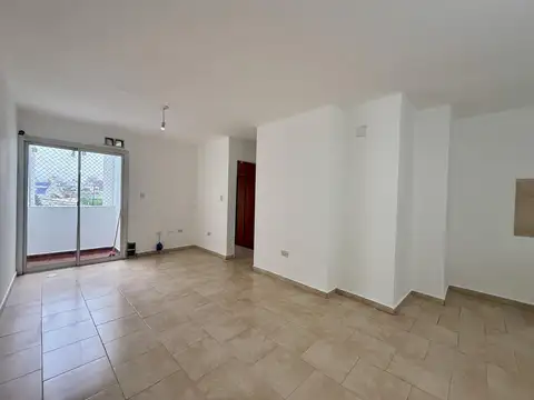 Departamento con cochera y balcón en Cofico