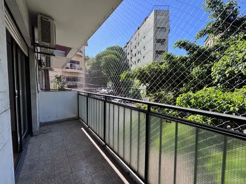 Avenida Medrano 1700, Piso 1