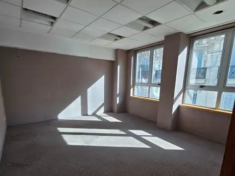 Avenida Belgrano 600, Piso 7