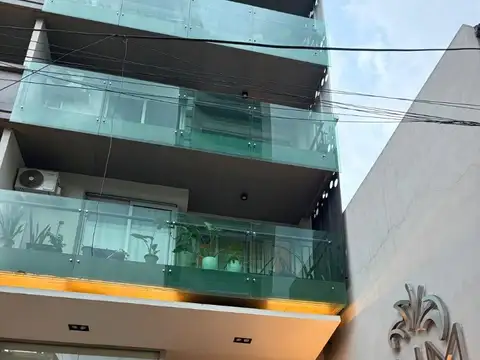 Departamento en venta Laprida 735