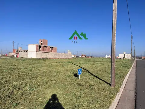Terreno en venta en Pampas de Manantiales – Lote esquina de 387 m² en zona residencial