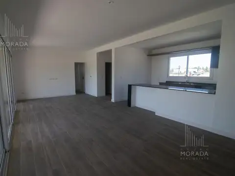 Casa en Barrio Santa Sofía Pilar del Este 4 dormitorios Lote interno.