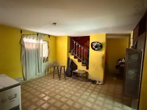 Casa en Alquiler con 1 cochera