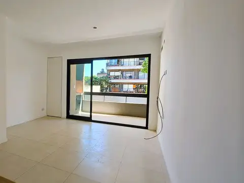 Venta Monoambiente Saenz Peña Balcón C/ Parrilla