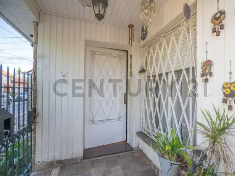 Casa en Venta en Villa Sarmiento, USD 234.000