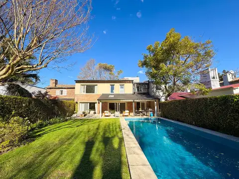 Casa Amoblada en Alquiler, 3 Dormitorios, Con Jardín - Acassuso, San Isidro