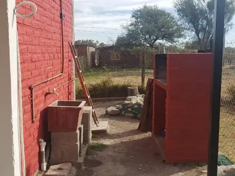 VENDO CASA MONOAMBIENTE CON PILETA EN NOGOLÍ- SL