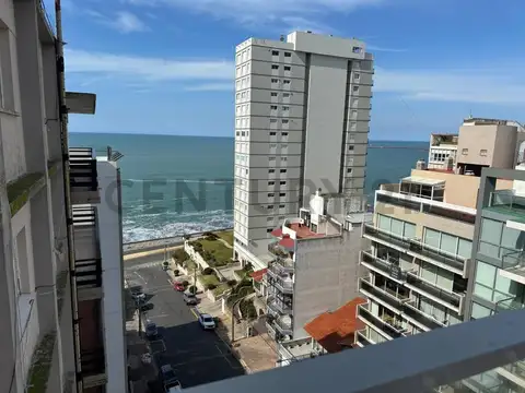 4 ambientes c/cochera en Playa Chica vista al mar