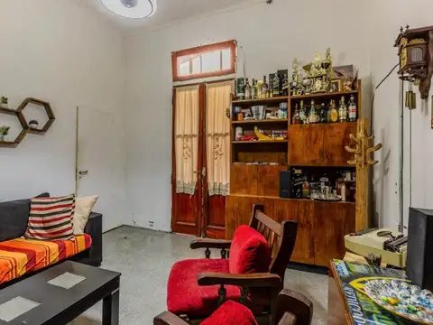 Depto Tipo Casa en Venta 81 años