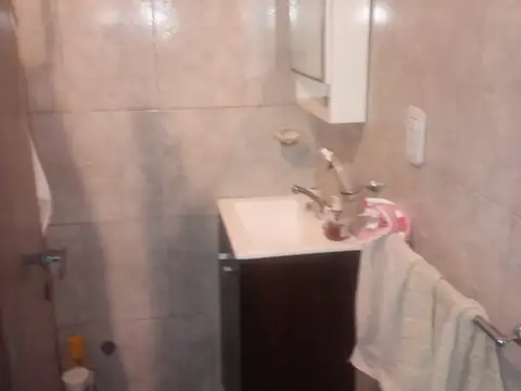 Depto Tipo Casa en Alquiler en Temperley, $ 650.000