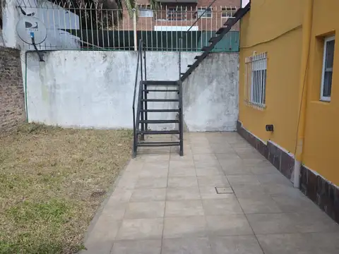 Depto Tipo Casa en Venta de 4 ambientes