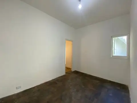 Depto Tipo Casa en Venta en Valentin Alsina, USD 45.000