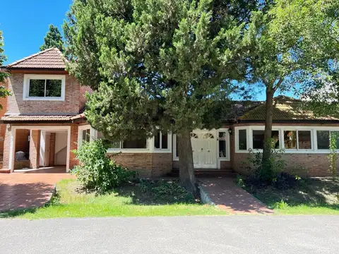 CASA EN VENTA EN COUNTRY MASCHWITZ CLUB