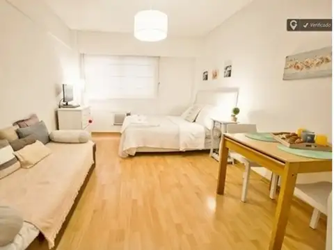 Av Del Libertador 700 , Piso 7