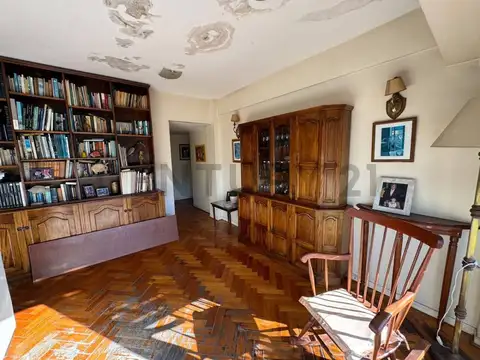 Departamento en Venta en Parque Rivadavia, USD 290.000