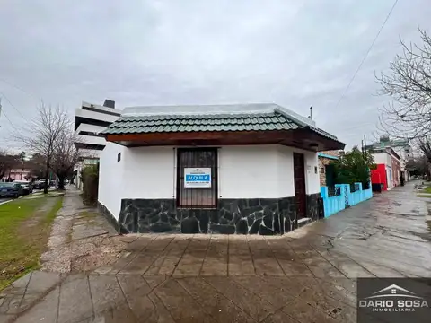 Casa en alquiler apto comercial en Belén de Escobar