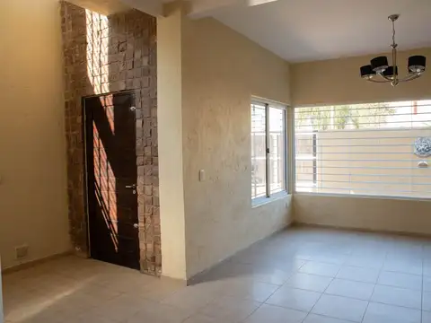 Casa en Venta en Villa Cabrera, USD 179.000