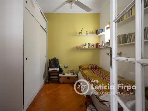 Depto Tipo Casa en Venta 80 años