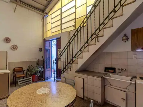Venta PH de 4 amb en Nueva Pompeya  APTO CREDITO