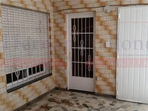 Depto Tipo Casa en Venta de 2 ambientes