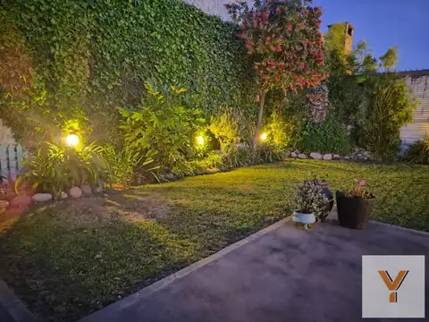Casa en venta - 2 Dormitorios 1 Baño - Mar del Plata