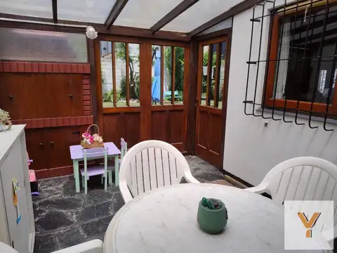 Casa 4 ambientes con 1 baño