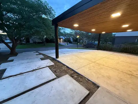 Casa en Venta en El Cantón - Barrio Islas, USD 590.000