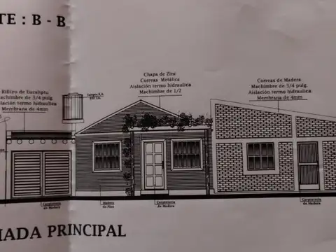 Casa 6 ambientes con 2 baños