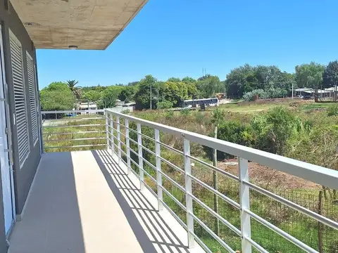 Luis Alberto De Herrera Esq. Republica Pando Canelones 200