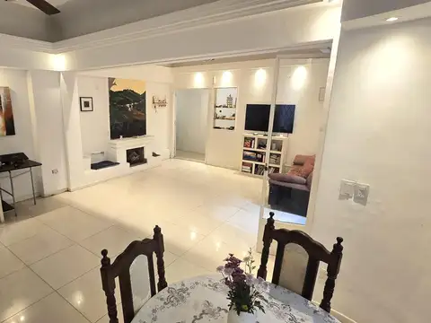 Depto Tipo Casa 4 ambientes con 2 baños