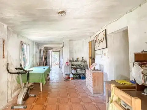 Urquiza al 2600 entre Sarratea y Santa Maria de Oro