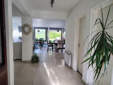 Aristóbulo del Valle  al 5100