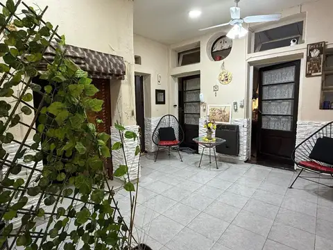 PH EN VENTA-3 AMBTES.-70 m2 -APTO CRÉDITO-LANÚS