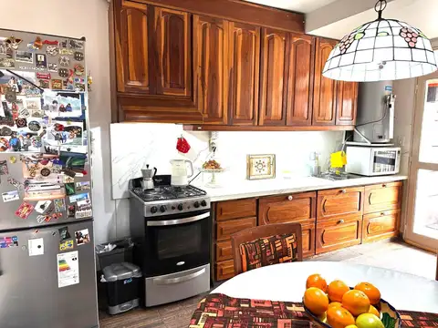 Depto Tipo Casa 4 ambientes con 2 baños