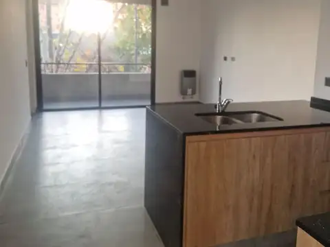 Departamento en Alquiler con 1 cocheras